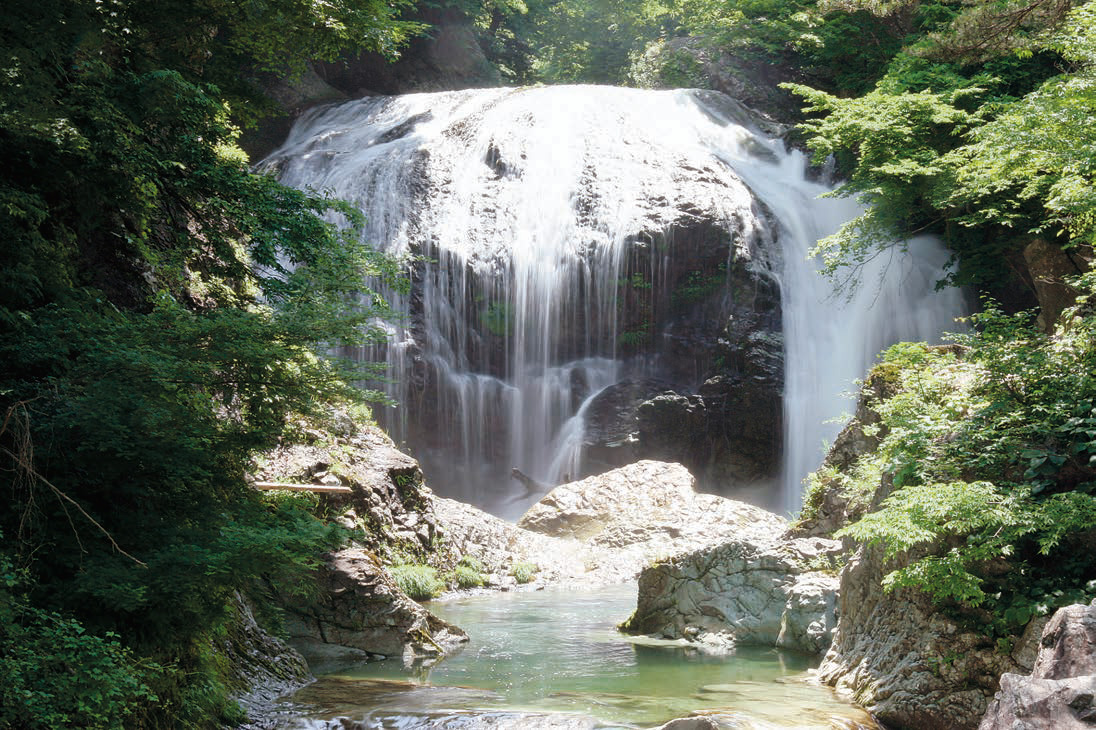 関山の大滝